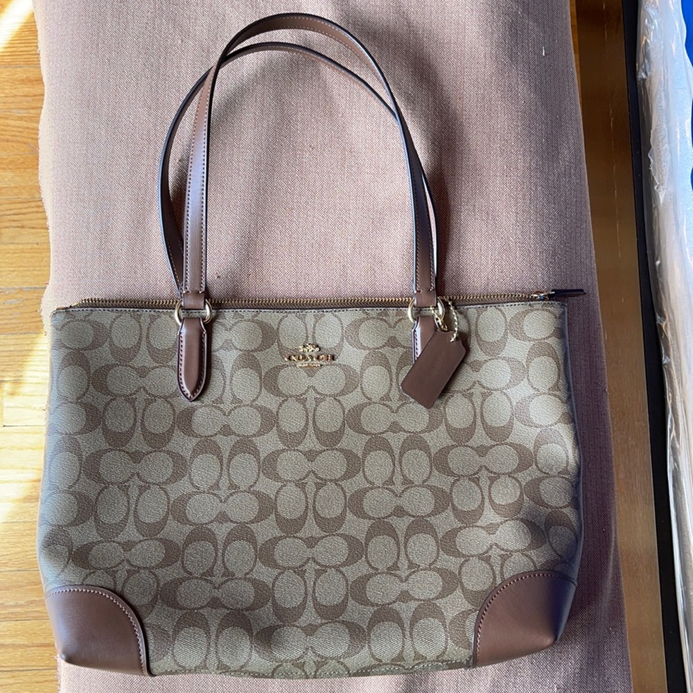 Coach tote